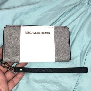 Michael Kors wristlet